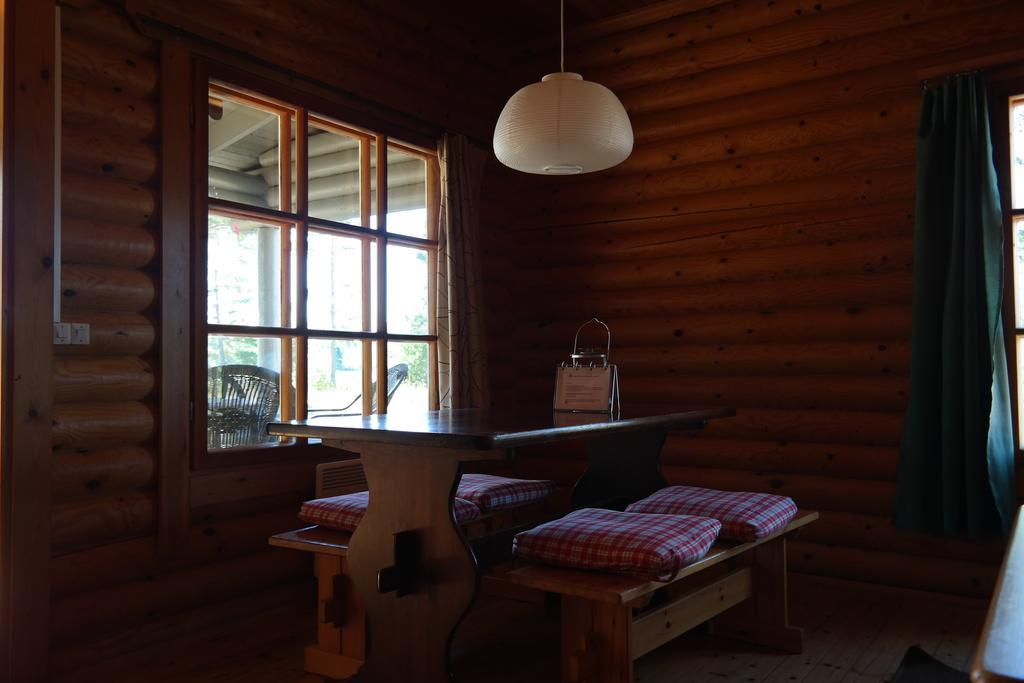Basto Hotel & Stugby Palsbole Екстер'єр фото