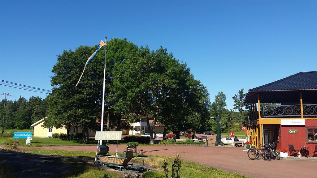 Basto Hotel & Stugby Palsbole Екстер'єр фото